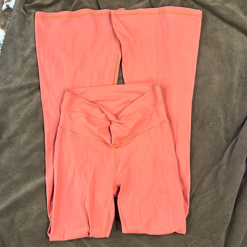 Aerie flare leggings size medium
￼